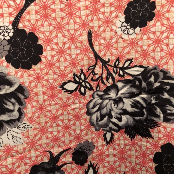 Short Sleeve Floral Kimono - Picture 8 of 8